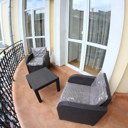 Apartment королевський шик, чотири пальні в самому серці одеси на італійській *